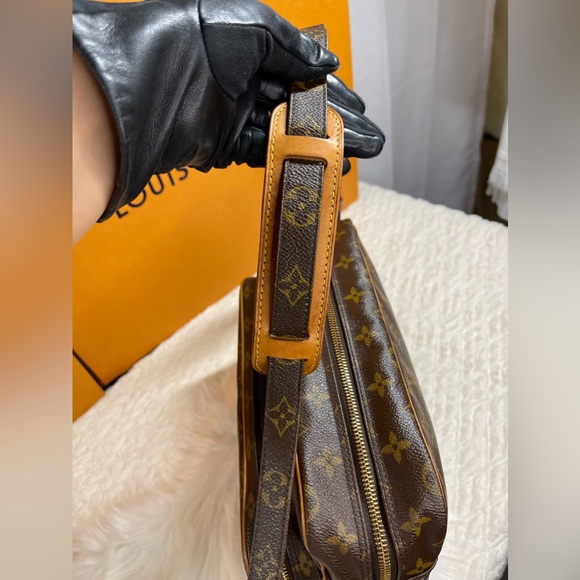 🌸NILE CROSSBODY SHOULDER BAG PURSE MONOGRAM - Picture 13 of 16